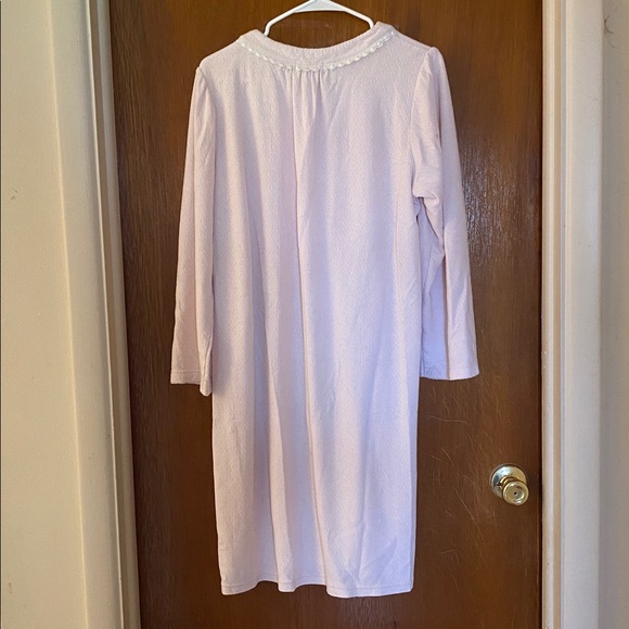 3/$15. Miss Elaine Pale Pink Flannel Lace-Trim Nightgown, size L - Picture 4 of 4